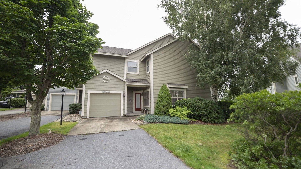 Seven Springs House | Experience All 7 Springs Has to Offer in This Great Townhouse