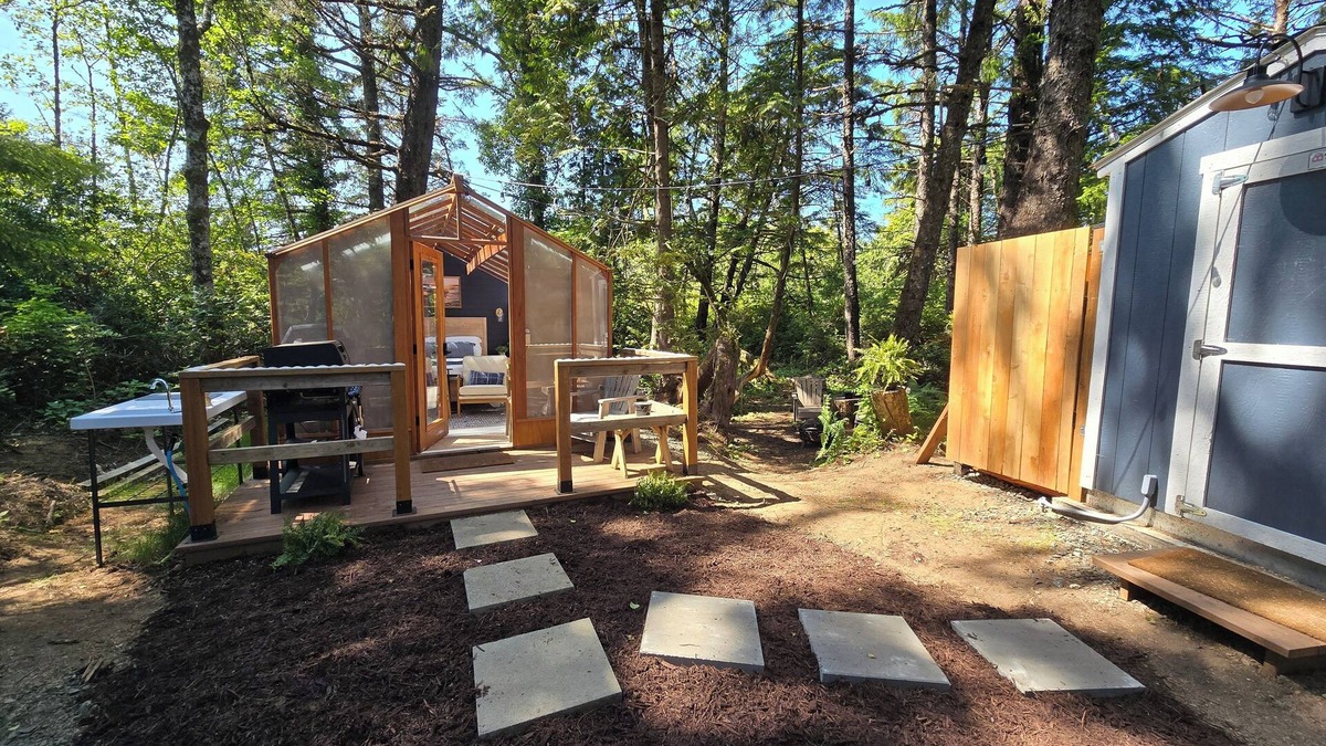 Copalis Beach Cabin | Experience Coastal Bliss in a Stunning Glass House Glamping Retreat