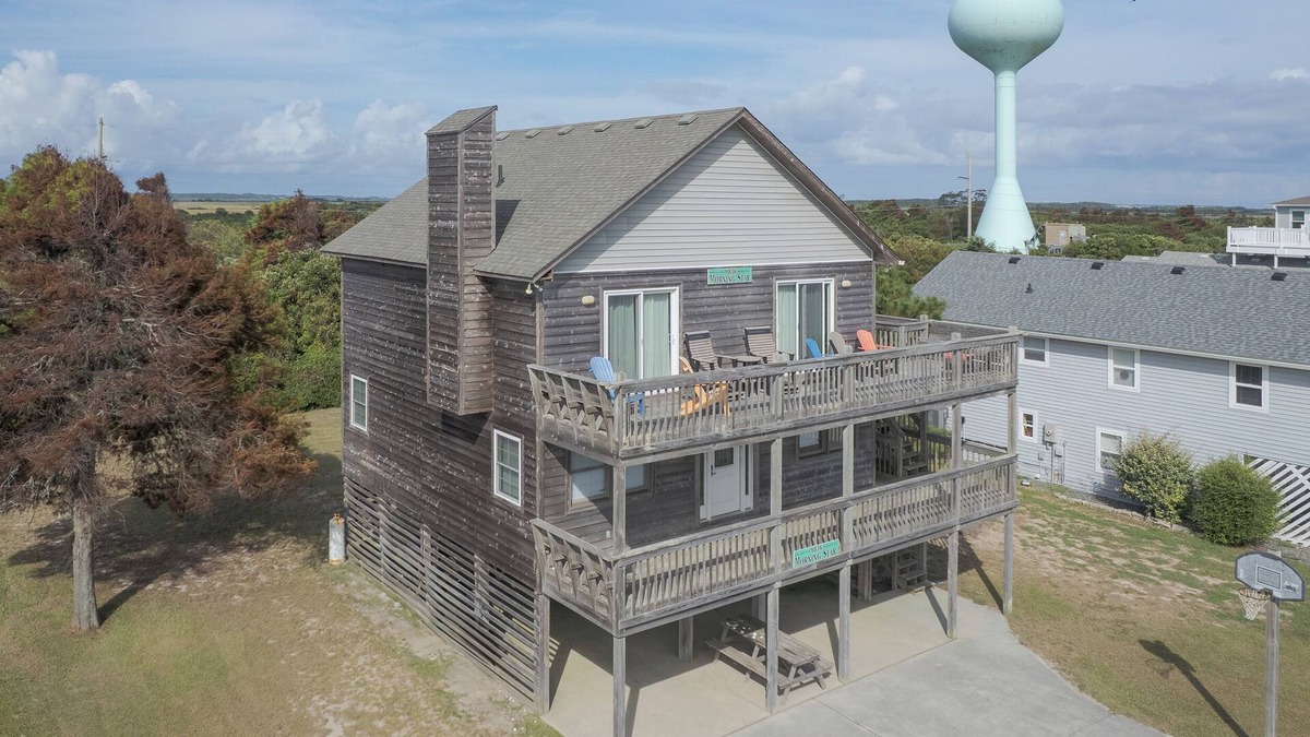 South Nags Head House | Experience coastal living at Morning Star, a 5BR home in Nags Head, perfect for up to 10 guests.