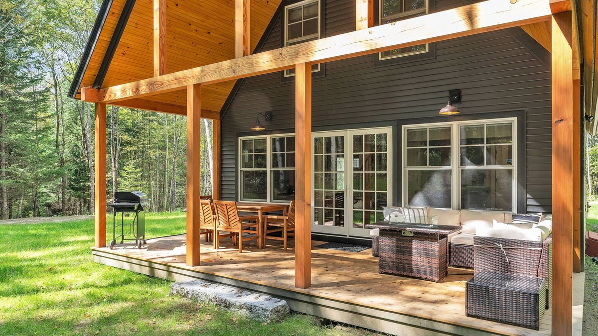 Lyndon Cabin | Experience Luxury & Adventure: New 2BR/Loft Near Burke Ski Mtn & Kingdom Trails!