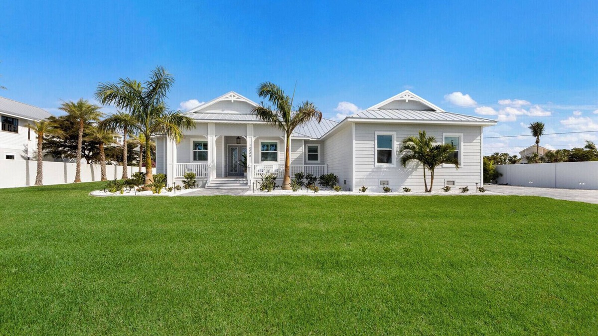 Boca Grande House | Experience luxury | Private Pool | Boca Grande, Pet Friendly | Sleeps 10