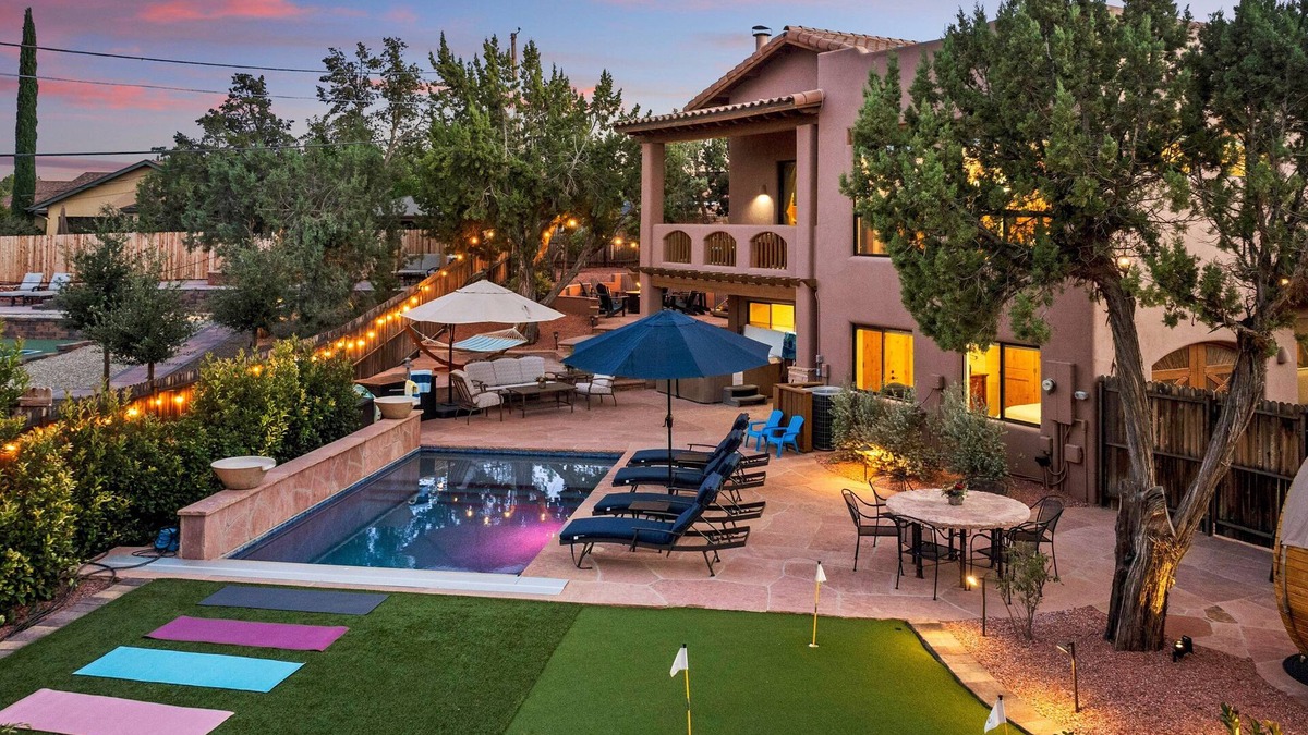 West Sedona House | Experience luxury Spectacular Sedona Destination with POOL, SPA & SAUNA in the heart of Sedona