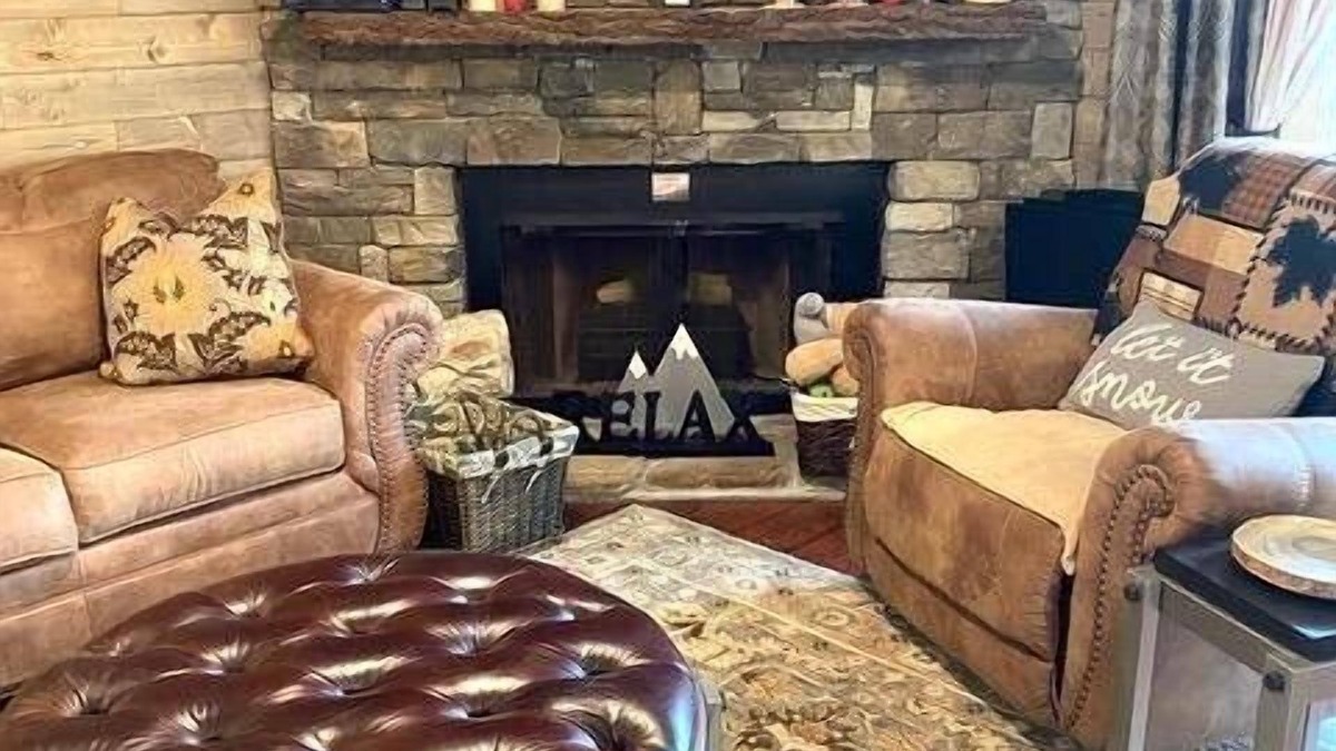 Banner Elk Condo | Experience Mountain Bliss - Overlook Wedding Barn Discount - 2117