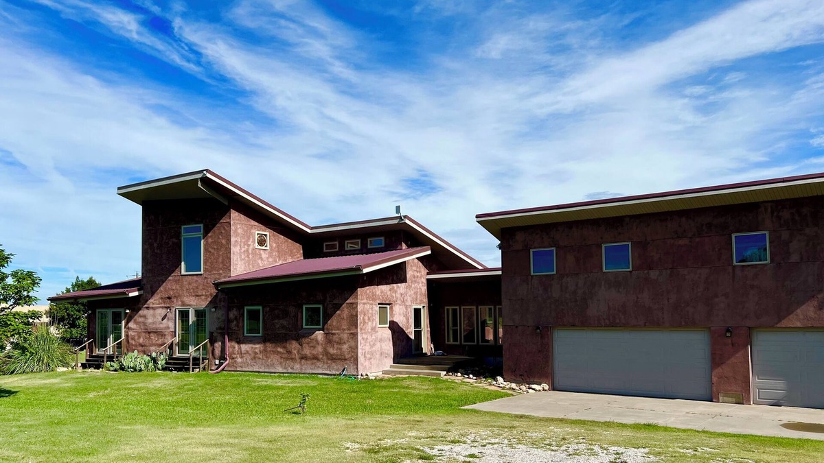 Dodge City House | Experience Prairie Light, your vacation "home on the range".
