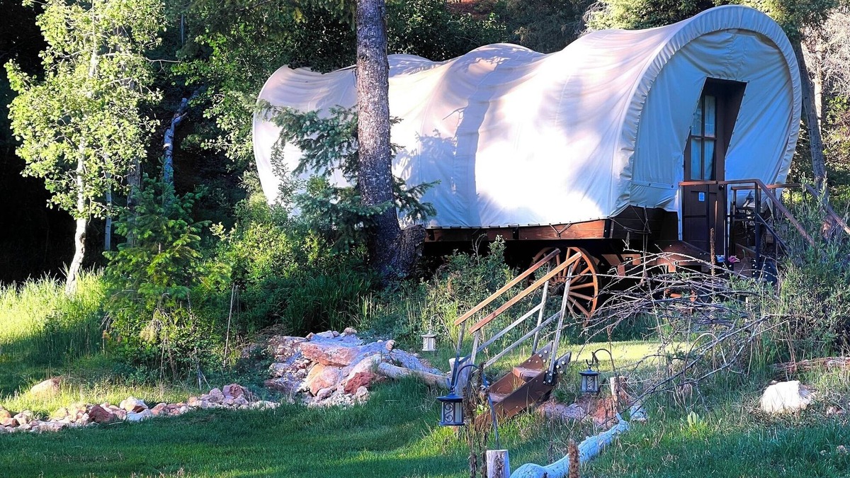 Alton Cabin | Experience the Wild West in Luxury!