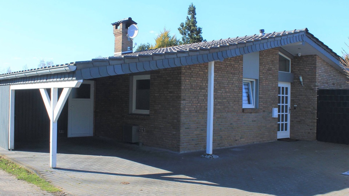 Haddorfer Seen House | "Experience unforgettable days in the rural vacation home Wacholderbusch"