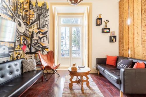 Se Apartment | Explore Lisbon from an Artistic Alfama Home