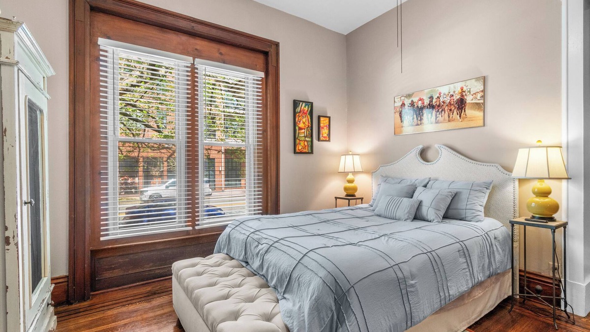 Highlands Apartment | Explore the Highlands from this adorable studio! Free Parking, Sleeps 4.