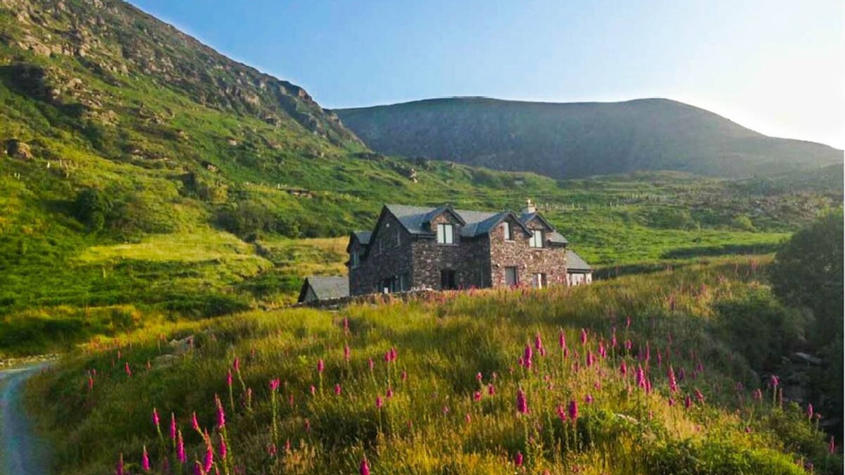 Kells House | Explore the Ring of Kerry and Wild Atlantic Way