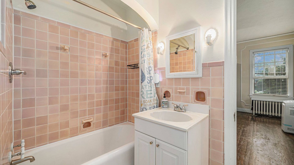 Grosse Pointe House | Exquisite 1920s Detroit Style Home