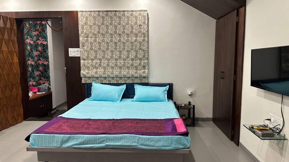 Indore House | Exquisite 1BR in a villa with private kitchen