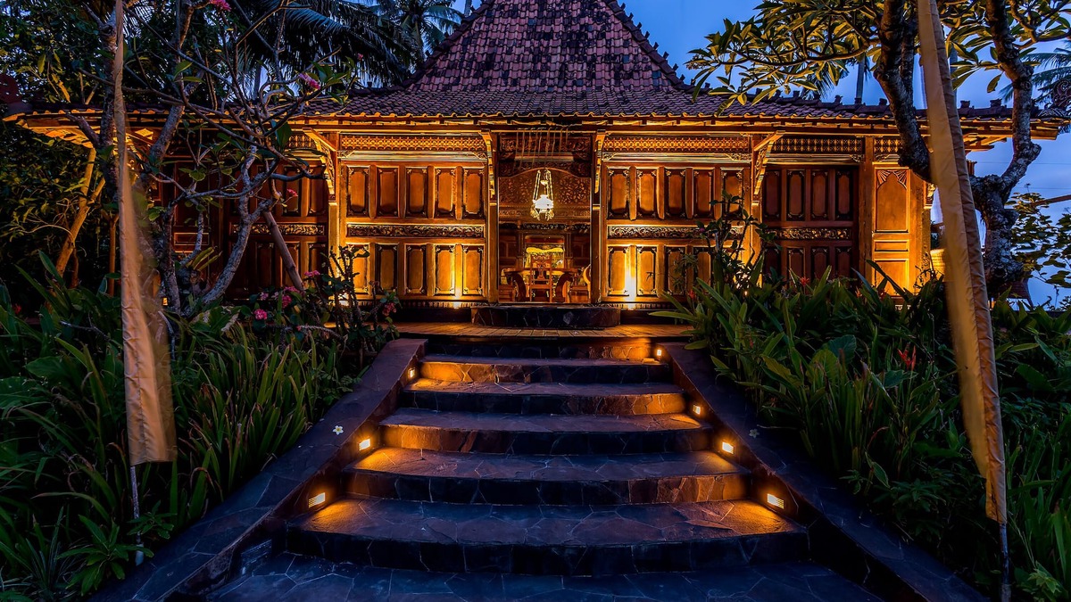 Jasri Villa | Exquisite beachfront joglo in lush coconut grove