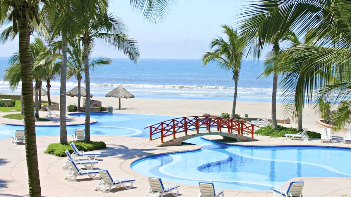 Bouvet Island Condo | Exquisite Beachfront Luxury in Mazatlán, Sinaloa