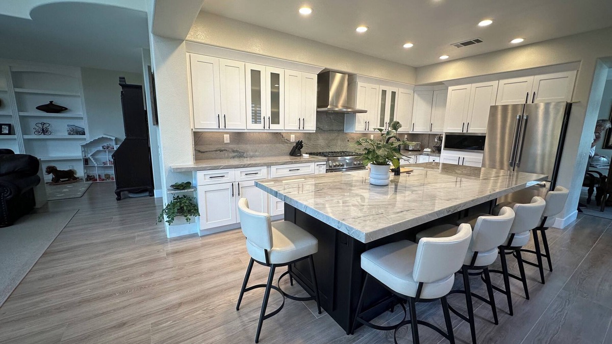 Murrieta Hot Springs House | Exquisite Murrietta Retreat 3 bedroom 3 1/2 bath Stunning Home in prime location