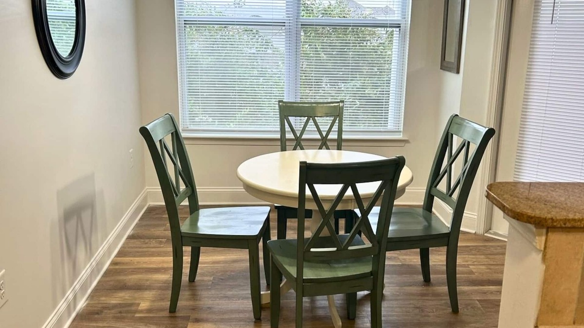 Charlotte Apartment | Exquisite Retreat in Charlotte - Pool, Gym
