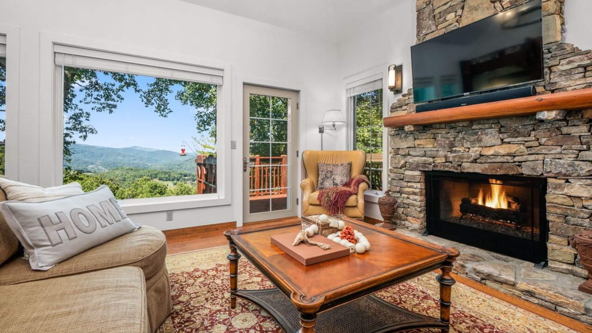 Mountain Air Condo | Exquisite views from this Mountain Air home near Asheville, Mt. Mitchell & more.