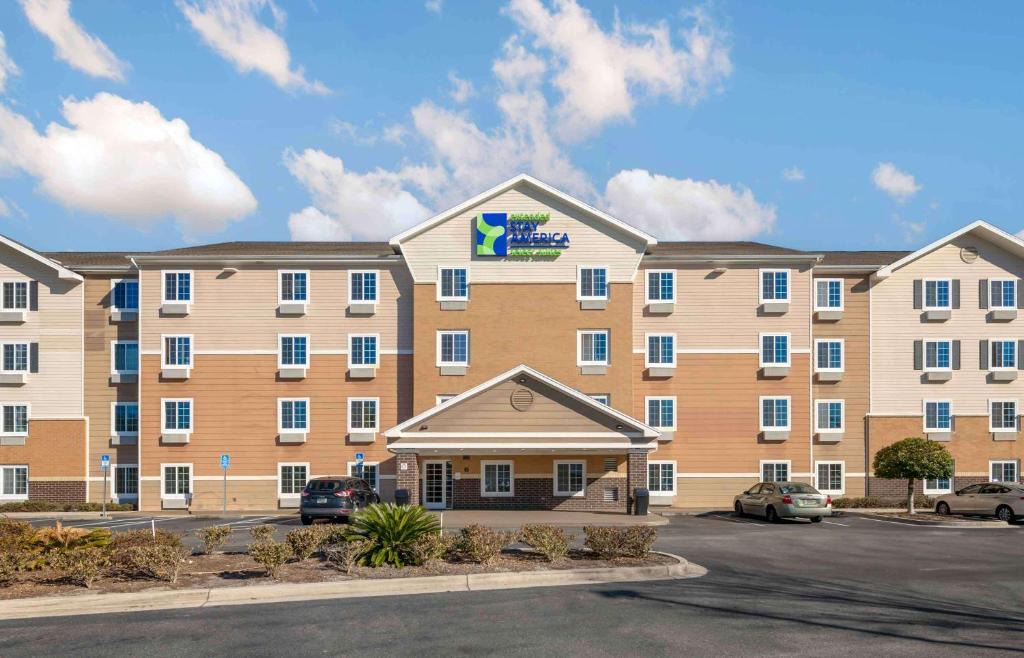 Hollyford Hotel | Extended Stay America Select Suites - Jacksonville - North