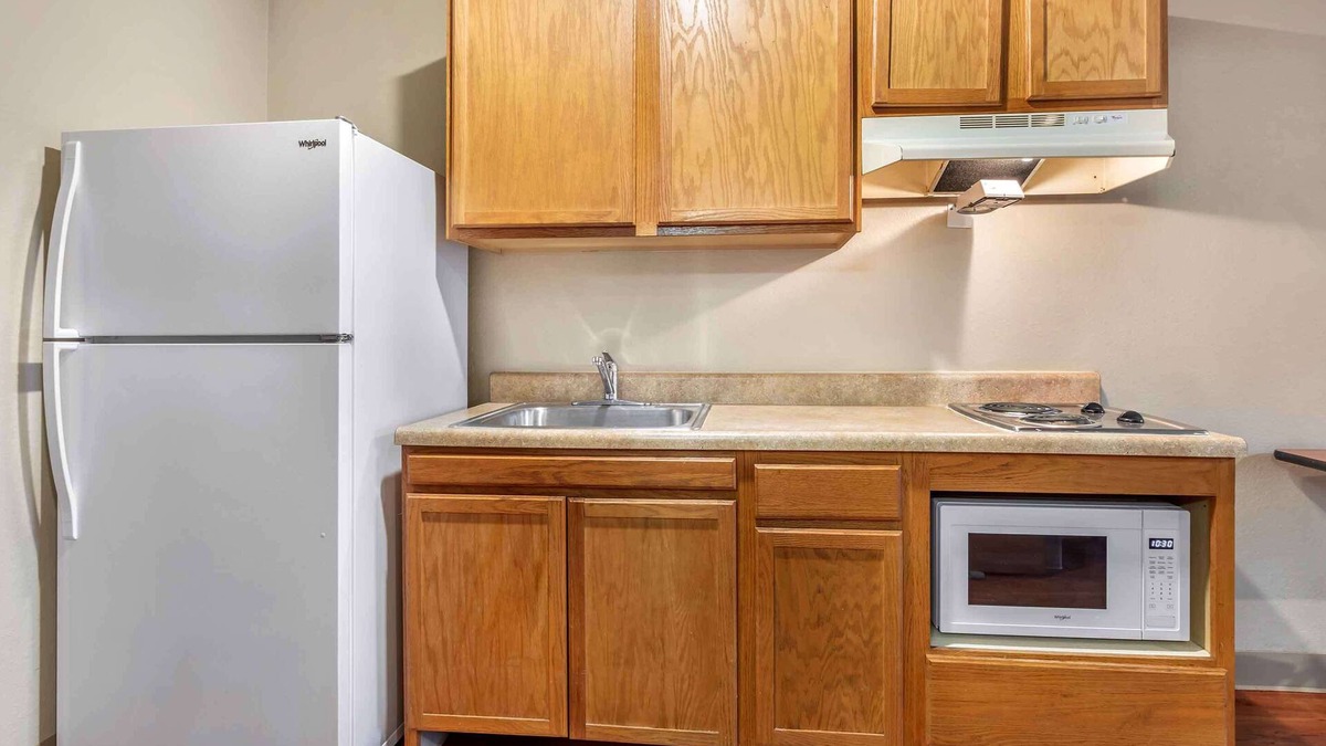 Kansas City Hotel | Extended Stay America Select Suites - Kansas City - Stadium