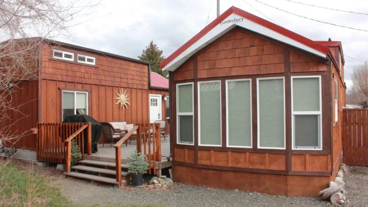 Prairie City House | Extended stay in Downtown Prairie City.