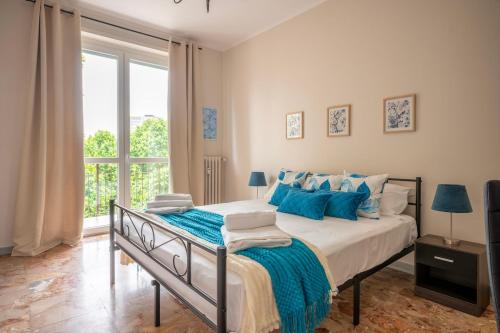 Mirafiori Apartment | -Extra Parking- Suite-2 - x6 con Balcone