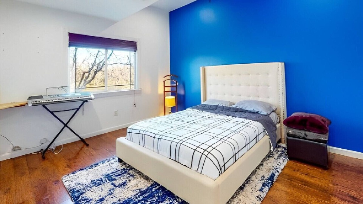 Victor House | Extravagant 5BR Inviting House! W/ Fitness Room