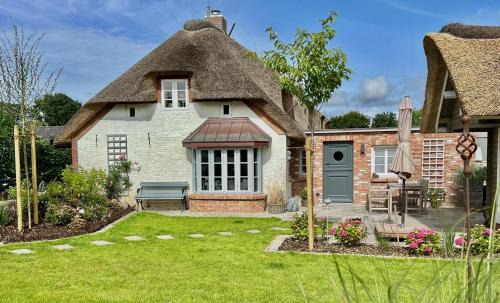 Alkersum House | FöhrLiebt Reetdachhaus