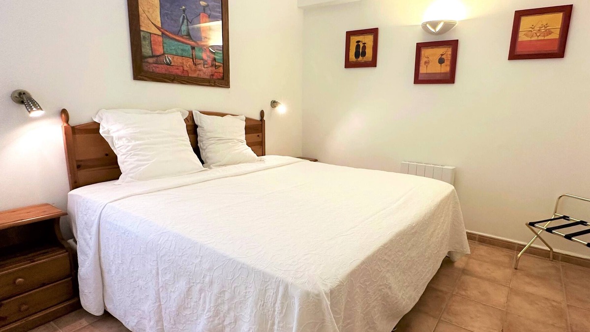 Figanieres Apartment | F2 - Air-conditioned apartment for 2 to 4 people
