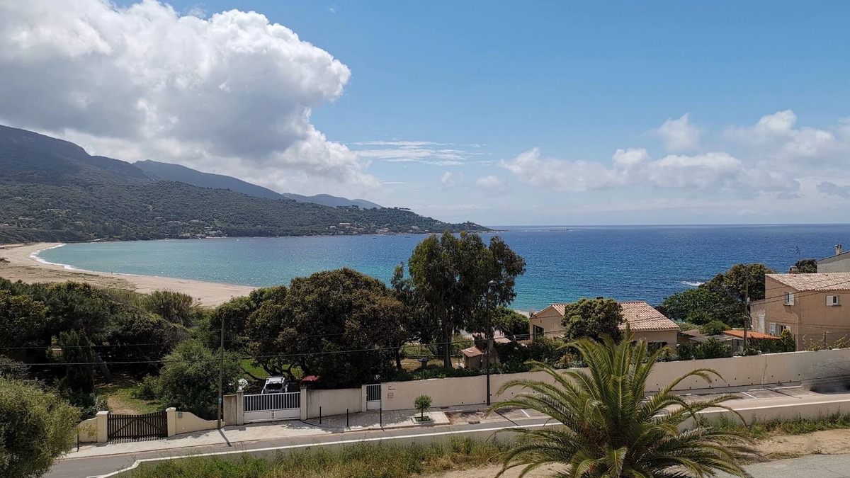 Calcatoggio Apartment | F2, air-conditioned, sea view, 100 m from the beach