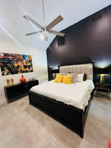 Navarre House | Fab lil home Central to all NOLA/near City Park