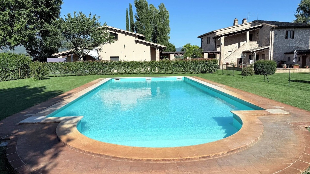 Limiti Villa | Fab villa with fenced pool, huge grounds, meditation park, child activity park
