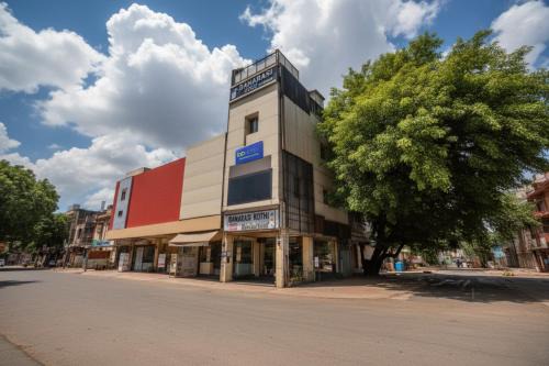 Lanka Hotel | FabExpress Banarasi Kothi