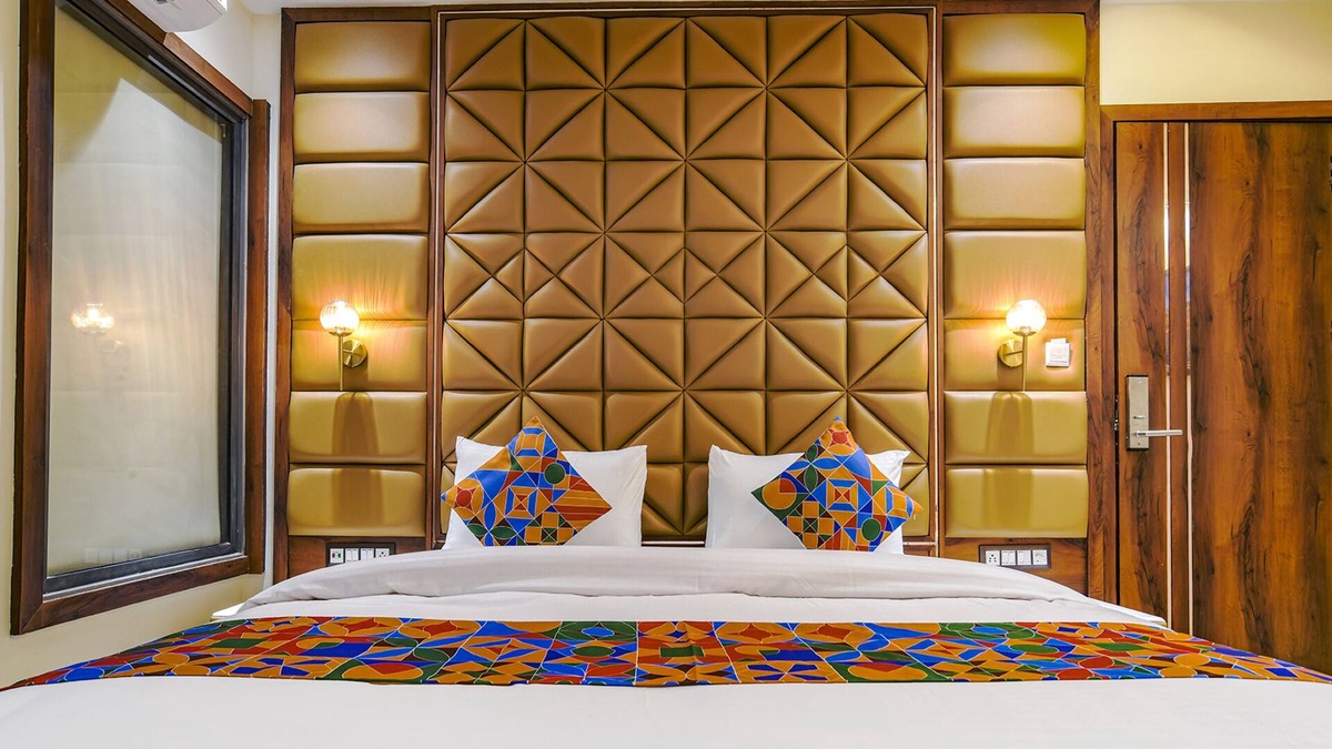 Indore Hotel | Fabhotel Benchmark