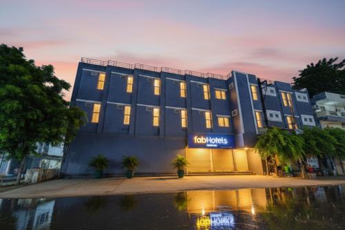 Rau Hotel | FabHotel Day2Day