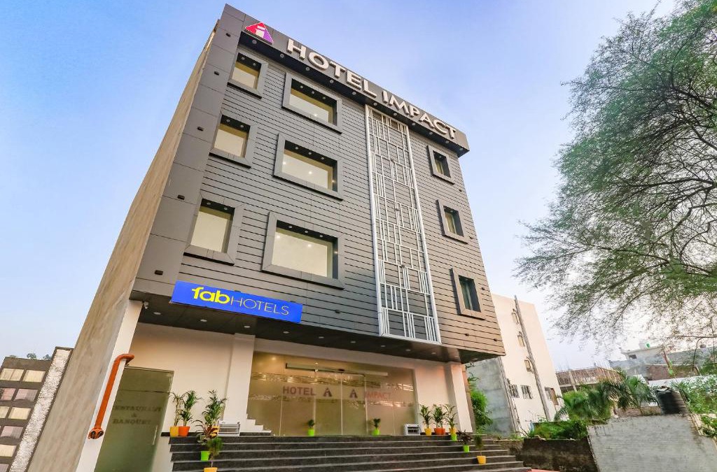 Indira Nagar Hotel | FabHotel Impact