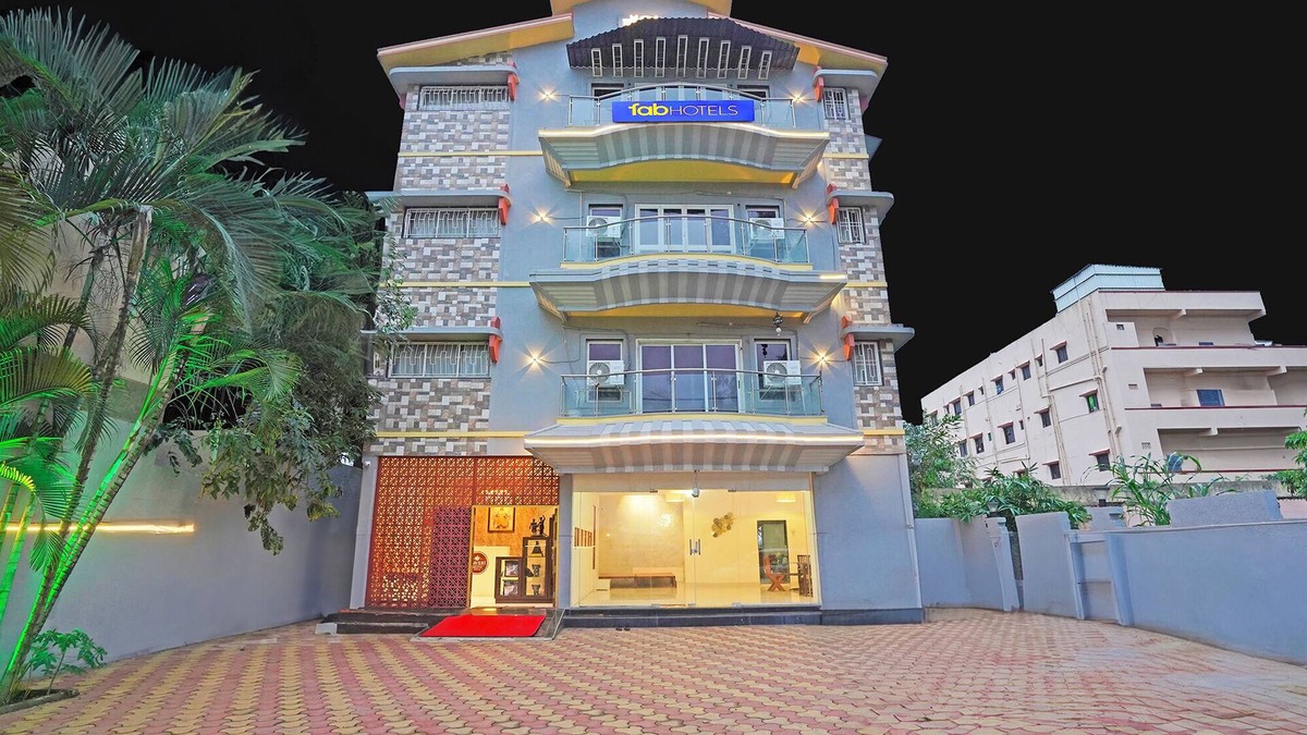 Alandi Hotel | FabHotel Kaveri Executive - Nr Alandi vithoba temple