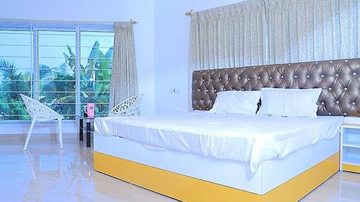 Koonimedu Hotel | Fabhotel Octagon Beach Resort