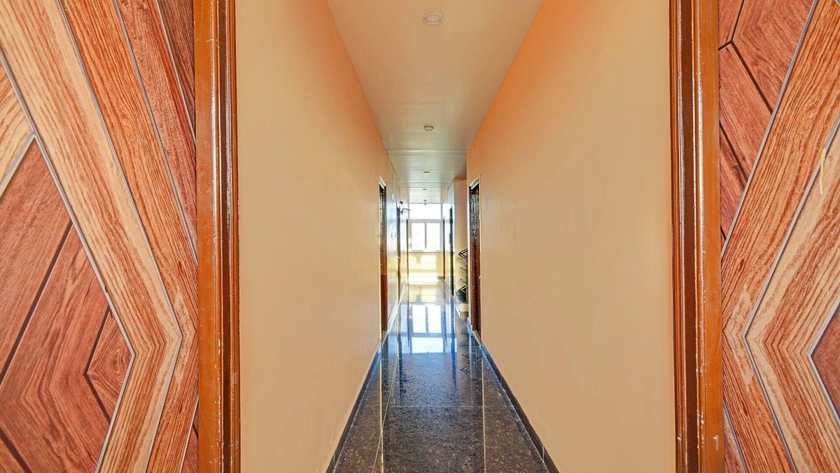 Ibrahimpatan Hotel | Fabhotel Pvr