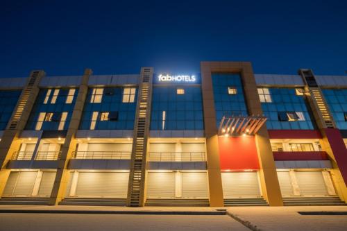 Khattalwada Hotel | FabHotel Raj Villa - Nr Tri mandir