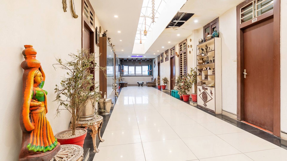 Bhopal Hotel | Fabhotel Shree Regency