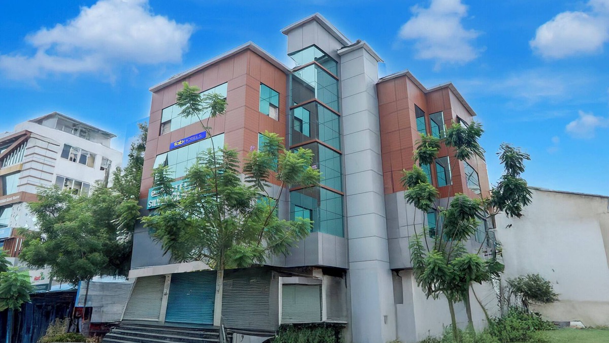 Hanmakonda Hotel | Fabhotel Silver Cloud