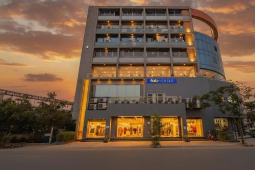 Ahmedabad Hotel | FabHotel Vishala In