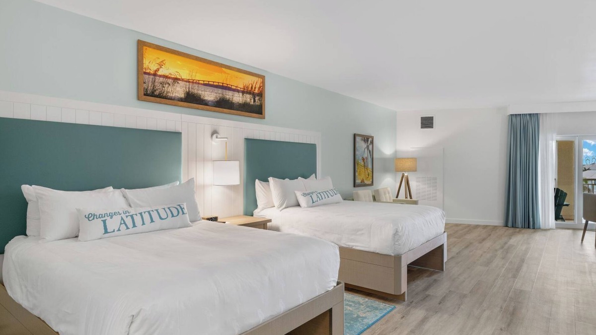 North San Jose Boat Rental | Fabulous 2-bedroom boat with AC in San Jose