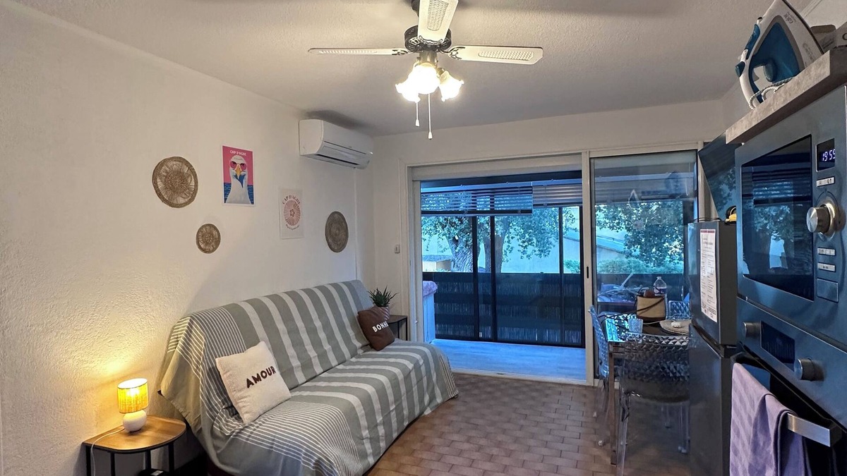Marseillan Plage Apartment | Fabulous 2-room apartment - avenue de la Méditerranée -clim- wifi- parking space