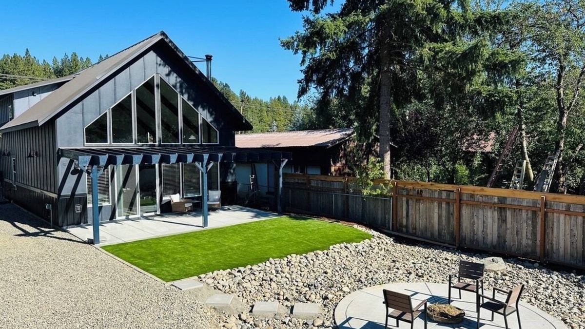 Roslyn House | Fabulous 3-bedroom house with AC in Roslyn
