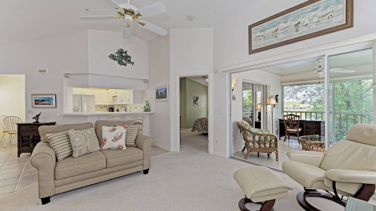 Plantation Condo | Fabulous 3BR/2BA condo in Plantation Golf & CC - near beaches, golf & downtown!