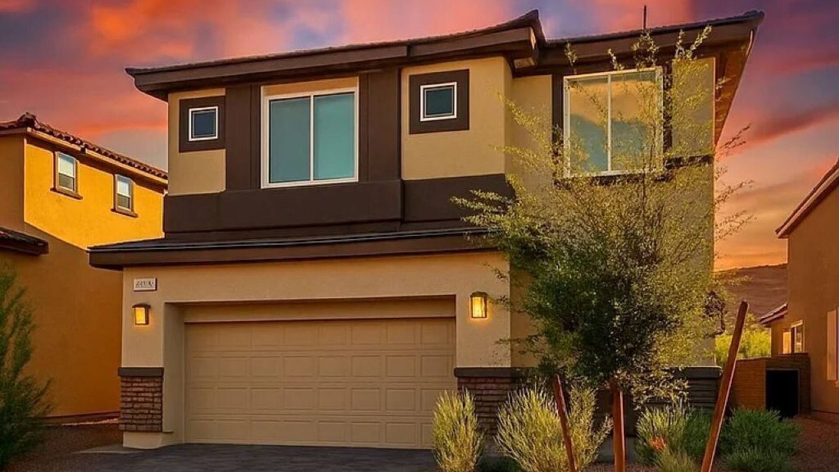 Pittmann House | Fabulous 4-bedroom house with AC in Henderson