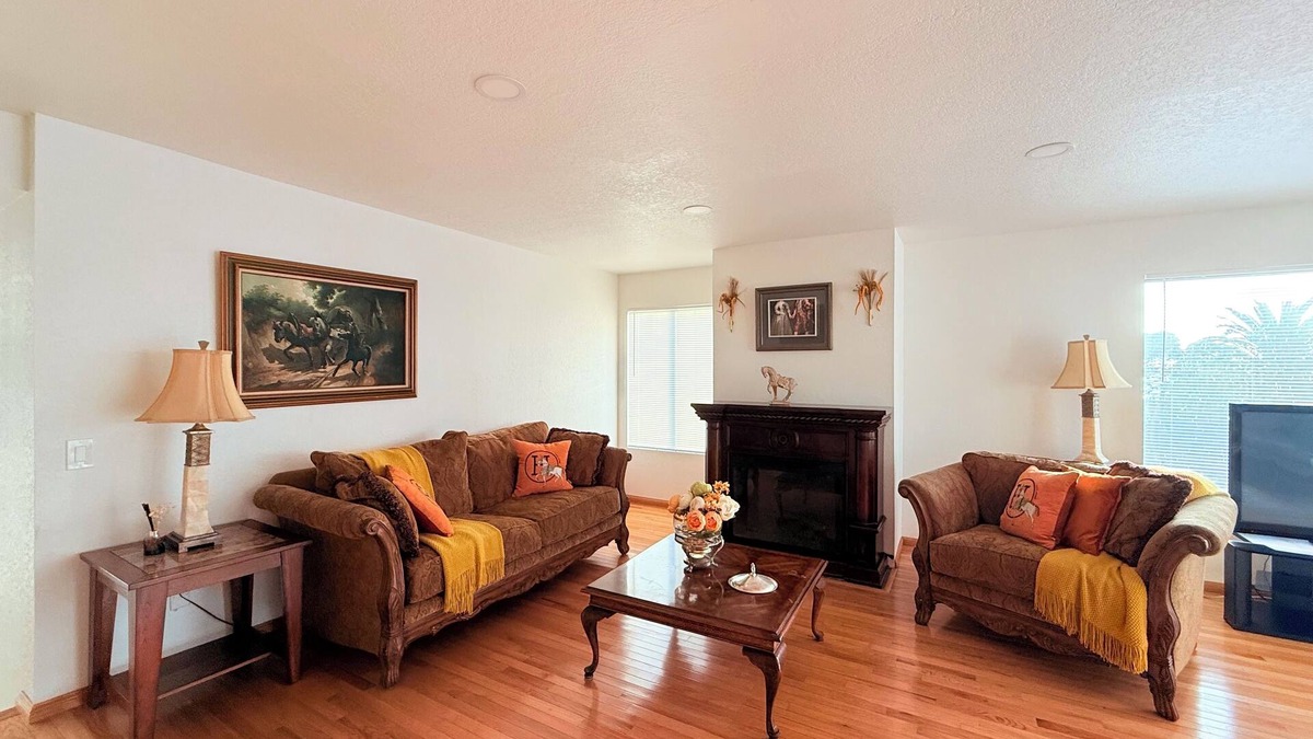 Del Mar Heights House | Fabulous 6-bedroom house in Del Mar with Ocean View!