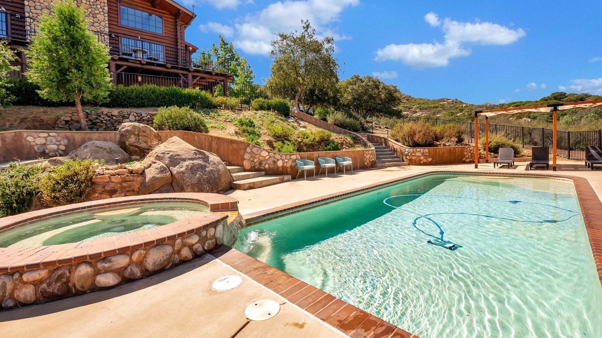Alpine House | Fabulous Alpine Family Cabin w/Pool, Spa, Mountain & Valley Views!