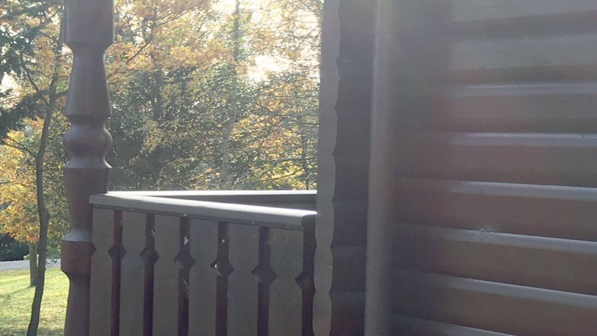 Marlow House | Fabulous Log Cabin - 2 Bedroom 2bt