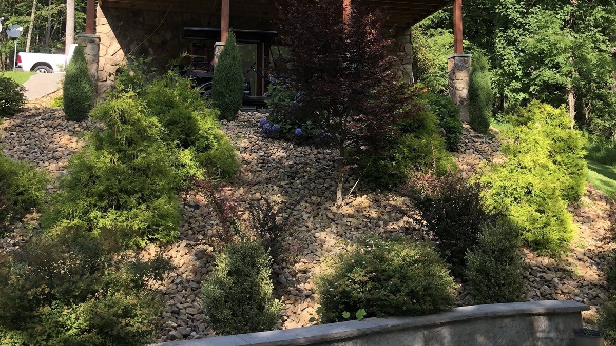 Grassy Creek House | Fabulous Log Cabin on the River! Available for long term rent.